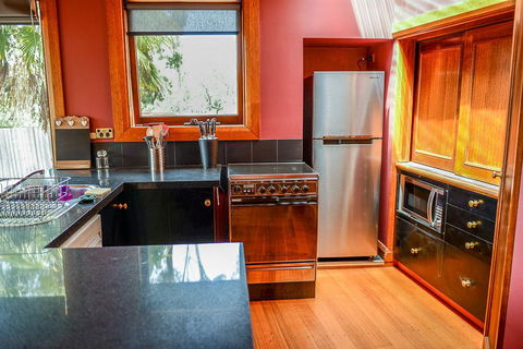 Bridge View Retreat - Yamba Accommodation 27