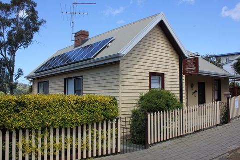 Bridge View Retreat - Yamba Accommodation 0