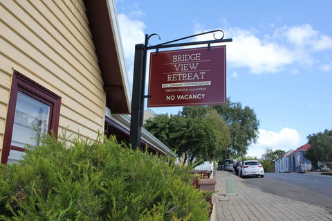 Bridge View Retreat - Yamba Accommodation 11