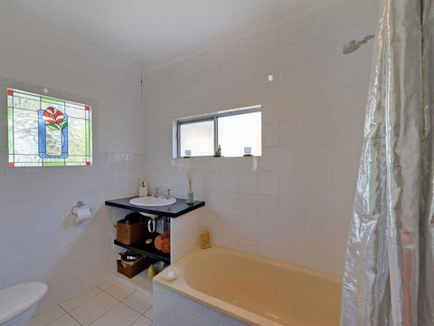 Bridge View Retreat - Yamba Accommodation 38