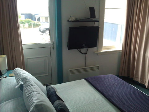Freycinet Waters - Yamba Accommodation 18