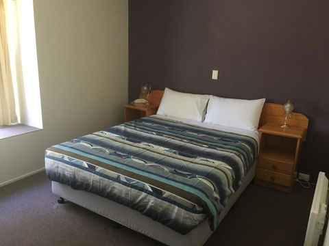 The Fox And Hounds Historic Hotel - Yamba Accommodation 10