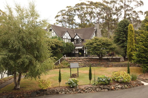 The Fox And Hounds Historic Hotel - Yamba Accommodation 39
