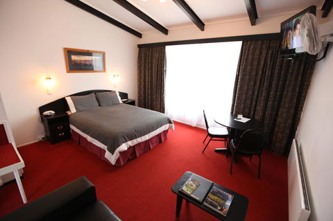 The Fox And Hounds Historic Hotel - Yamba Accommodation 16