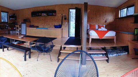 BAY OF FIRES ECO HUT Off Grid Experience At Binalong Bay - Yamba Accommodation 8