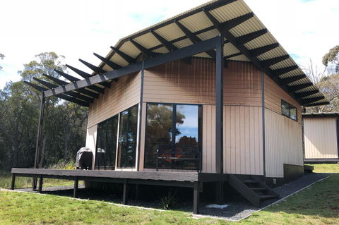 BAY OF FIRES ECO HUT Off Grid Experience At Binalong Bay - Yamba Accommodation 0