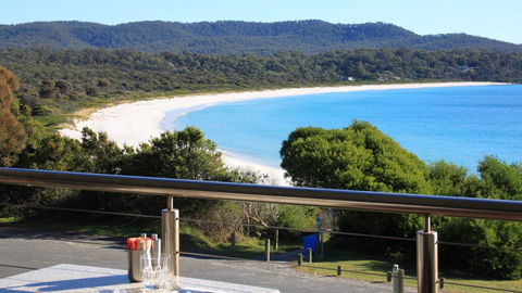 BAY OF FIRES ECO HUT Off Grid Experience At Binalong Bay - Yamba Accommodation 13