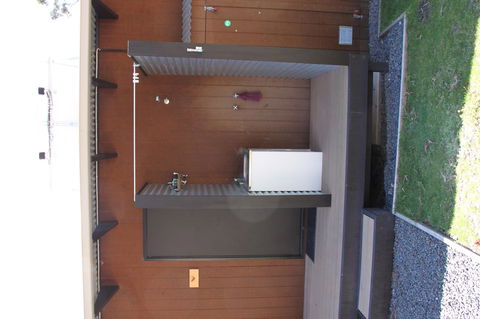 BAY OF FIRES ECO HUT Off Grid Experience At Binalong Bay - Yamba Accommodation 1
