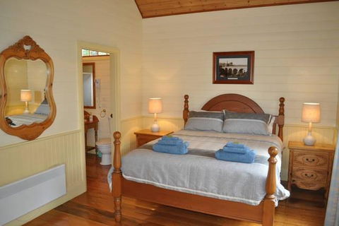 The Mill House Cottage - Yamba Accommodation 10
