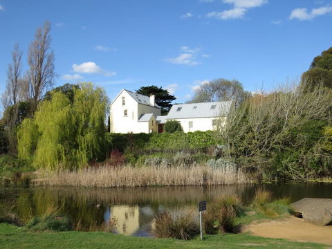 The Mill House Cottage - Yamba Accommodation 15