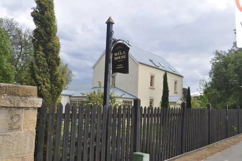 The Mill House Cottage - Yamba Accommodation 0