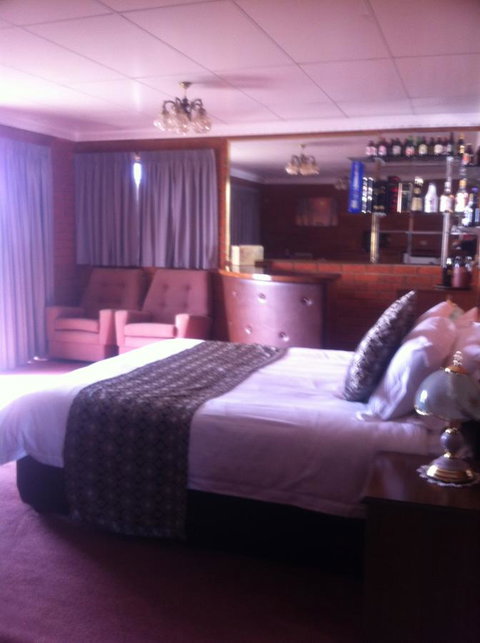 The Waterloo Hotel - Yamba Accommodation 9