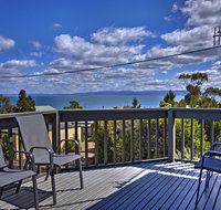 The Lookout  Large family house with views - Yamba Accommodation