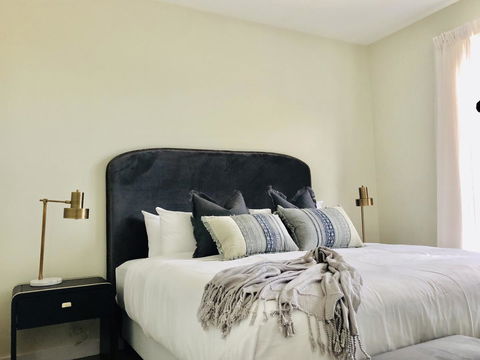 EMBRACING EVANDALE - Hosted By L'Abode Accommodation - Yamba Accommodation 14