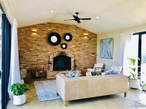 EMBRACING EVANDALE - Hosted By L'Abode Accommodation - Yamba Accommodation 6