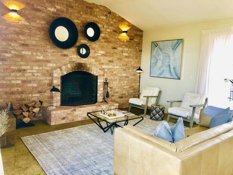 EMBRACING EVANDALE - Hosted By L'Abode Accommodation - Yamba Accommodation 10