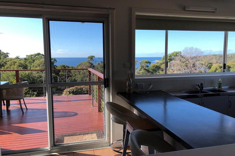 BAY OF FIRES SEACHANGE Ocean Frontage - Yamba Accommodation 3