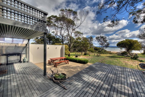 Tutumaz By The River - Yamba Accommodation 0