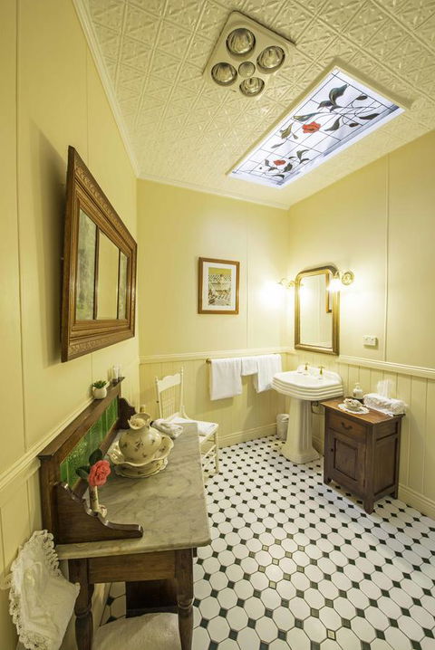 Touchwood Cottages - Yamba Accommodation 36