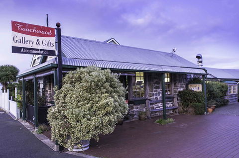 Touchwood Cottages - Yamba Accommodation 6