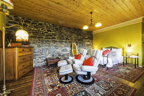 Touchwood Cottages - Yamba Accommodation 38