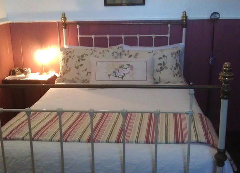 Touchwood Cottages - Yamba Accommodation 25