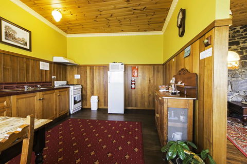 Touchwood Cottages - Yamba Accommodation 40