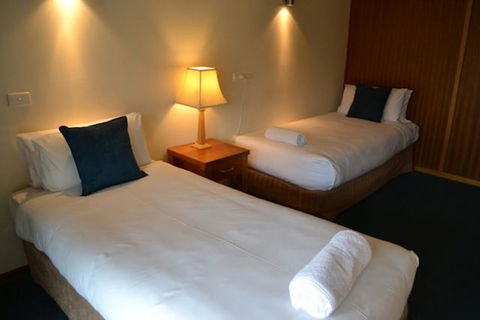 Point Lonsdale Guest House - Yamba Accommodation 8