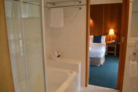 Point Lonsdale Guest House - Yamba Accommodation 9