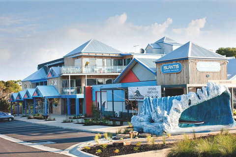 The Island Accommodation - Yamba Accommodation 0