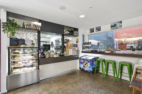 The Island Accommodation - Yamba Accommodation 21