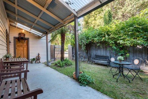Avalon House - Yamba Accommodation 32