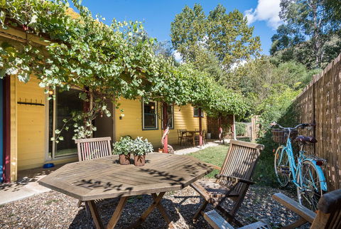 Avalon House - Yamba Accommodation 6