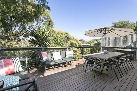 Front Beach House - Yamba Accommodation 13