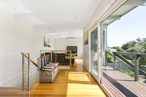 Front Beach House - Yamba Accommodation 14