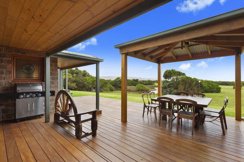 Apollo Bay Cottages - Yamba Accommodation 4
