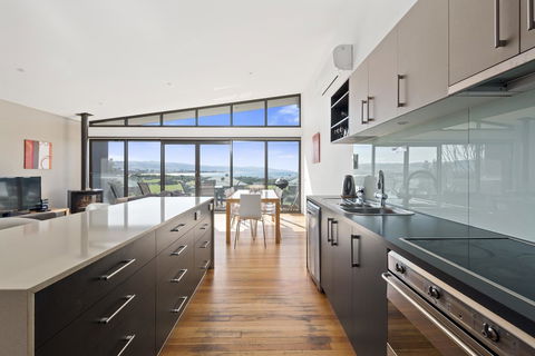 Apollo Bay Cottages - Yamba Accommodation 10