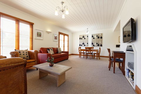 54 On Bank - Yamba Accommodation 31