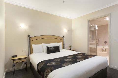 Melbourne Metropole Central Official - Yamba Accommodation 2