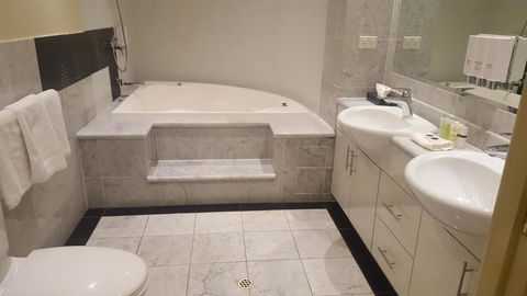 Melbourne Metropole Central Official - Yamba Accommodation 6