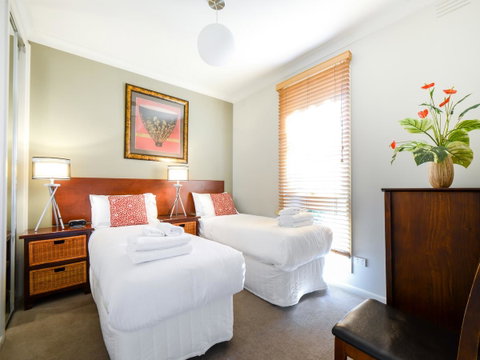 Boutique Stays Sandyside- Sandringham Villa Units - Yamba Accommodation 3