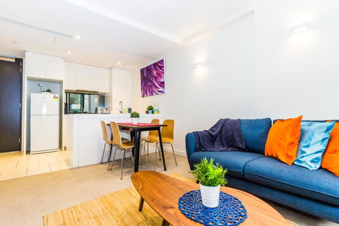 Stay Like Home - Yamba Accommodation 24
