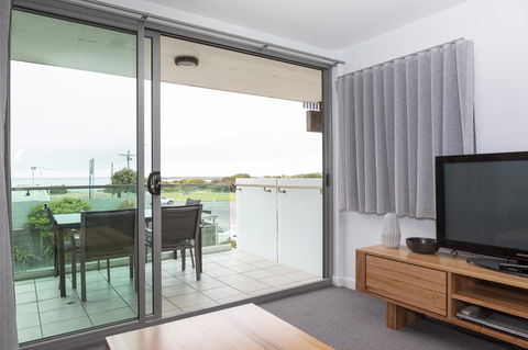 The Dolphin Apartments - Yamba Accommodation 1