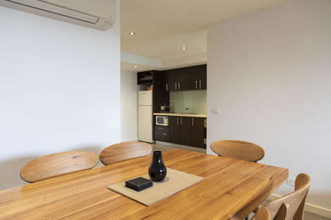 The Dolphin Apartments - Yamba Accommodation 8