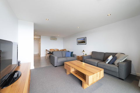 The Dolphin Apartments - Yamba Accommodation 13