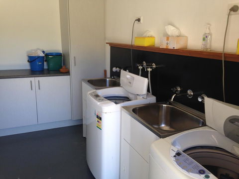 Snow View Holiday Units - Yamba Accommodation 26