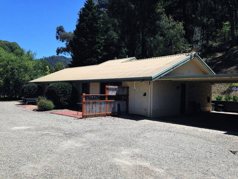 Snow View Holiday Units - Yamba Accommodation 4