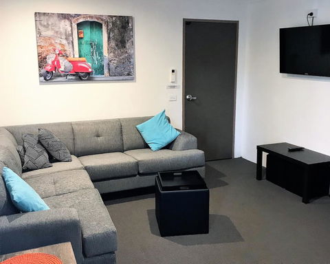 Snow View Holiday Units - Yamba Accommodation 13