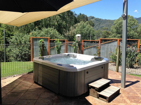 Snow View Holiday Units - Yamba Accommodation 9