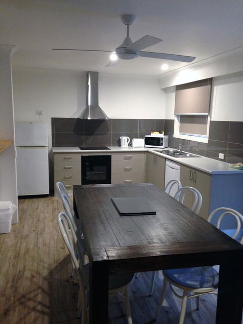 Snow View Holiday Units - Yamba Accommodation 15